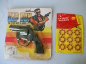 pistol mainan